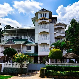 https://lakezone-holiday-resort.kerala-hotels.net