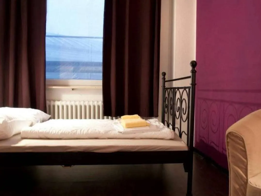 Station - Hostel For Backpackers Cologne