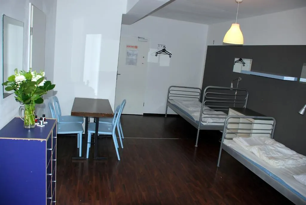 Station - Hostel For Backpackers Cologne Germany