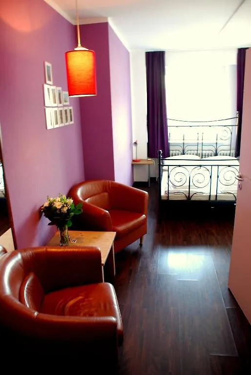 Station - Hostel For Backpackers Κολωνία